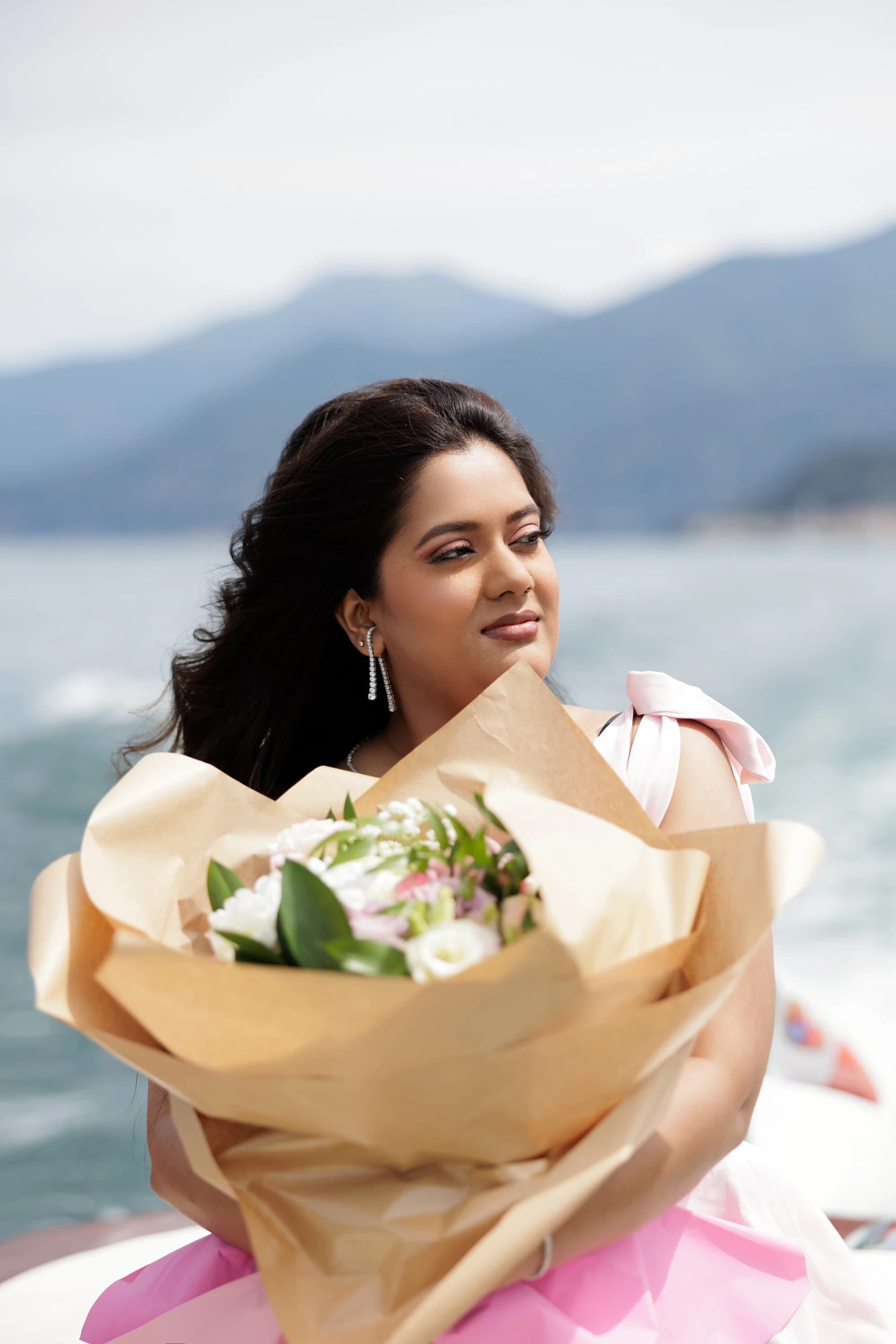 Sudipra bouquet lake Como boat